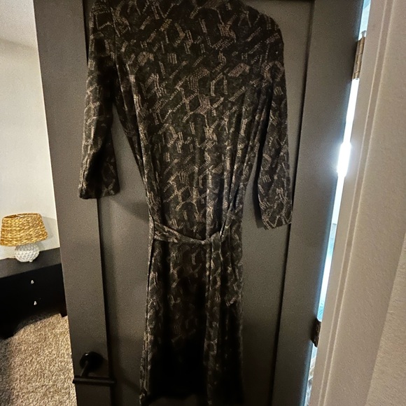 J Jill, wrap, dress, classic, comfortable, midi - Picture 3 of 5